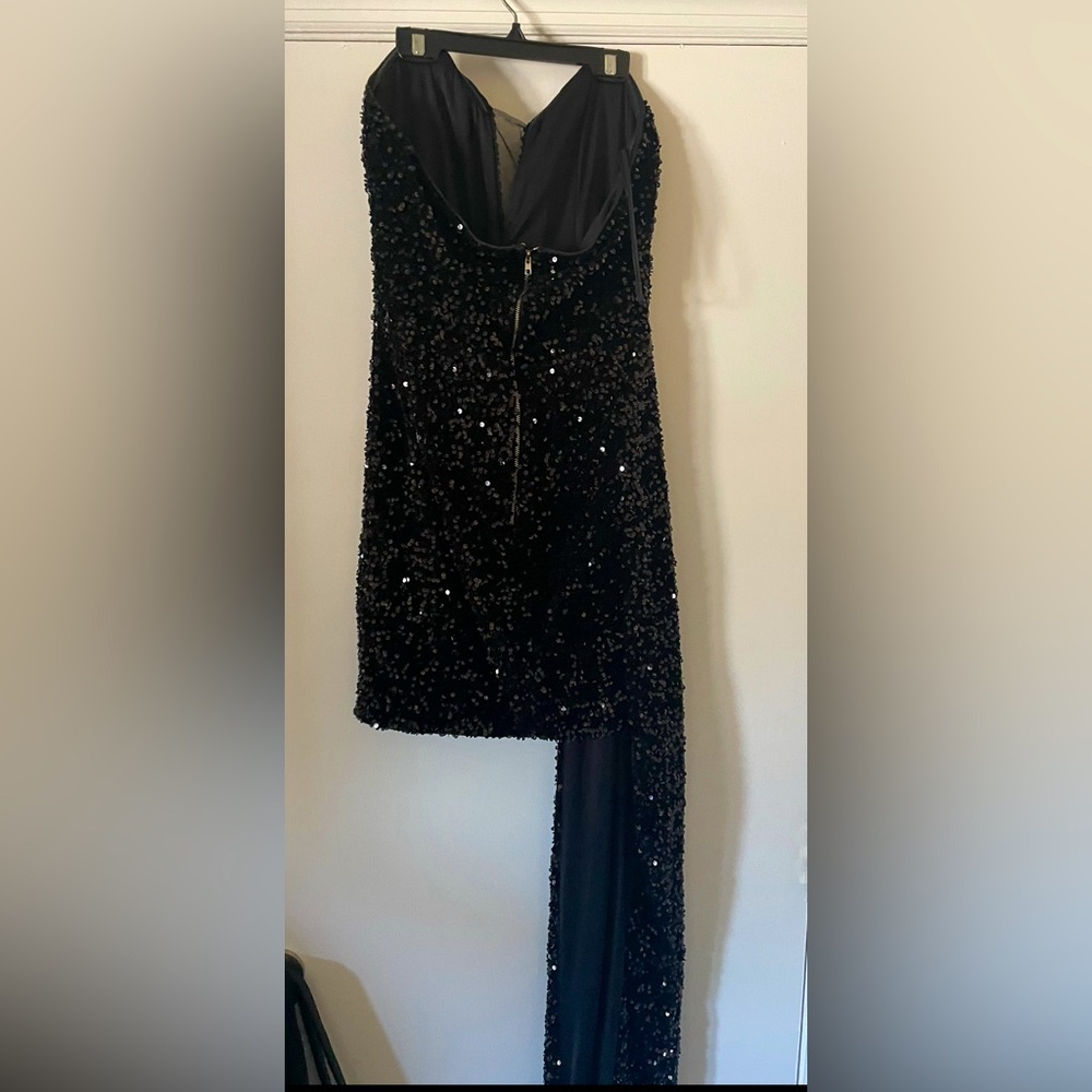 Love & Lemonade formal mini with side accent sequin formal dress